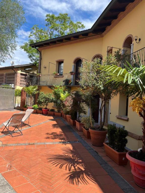 Monolocale Elvira Abbadesse Guest House Mailand Exterior foto