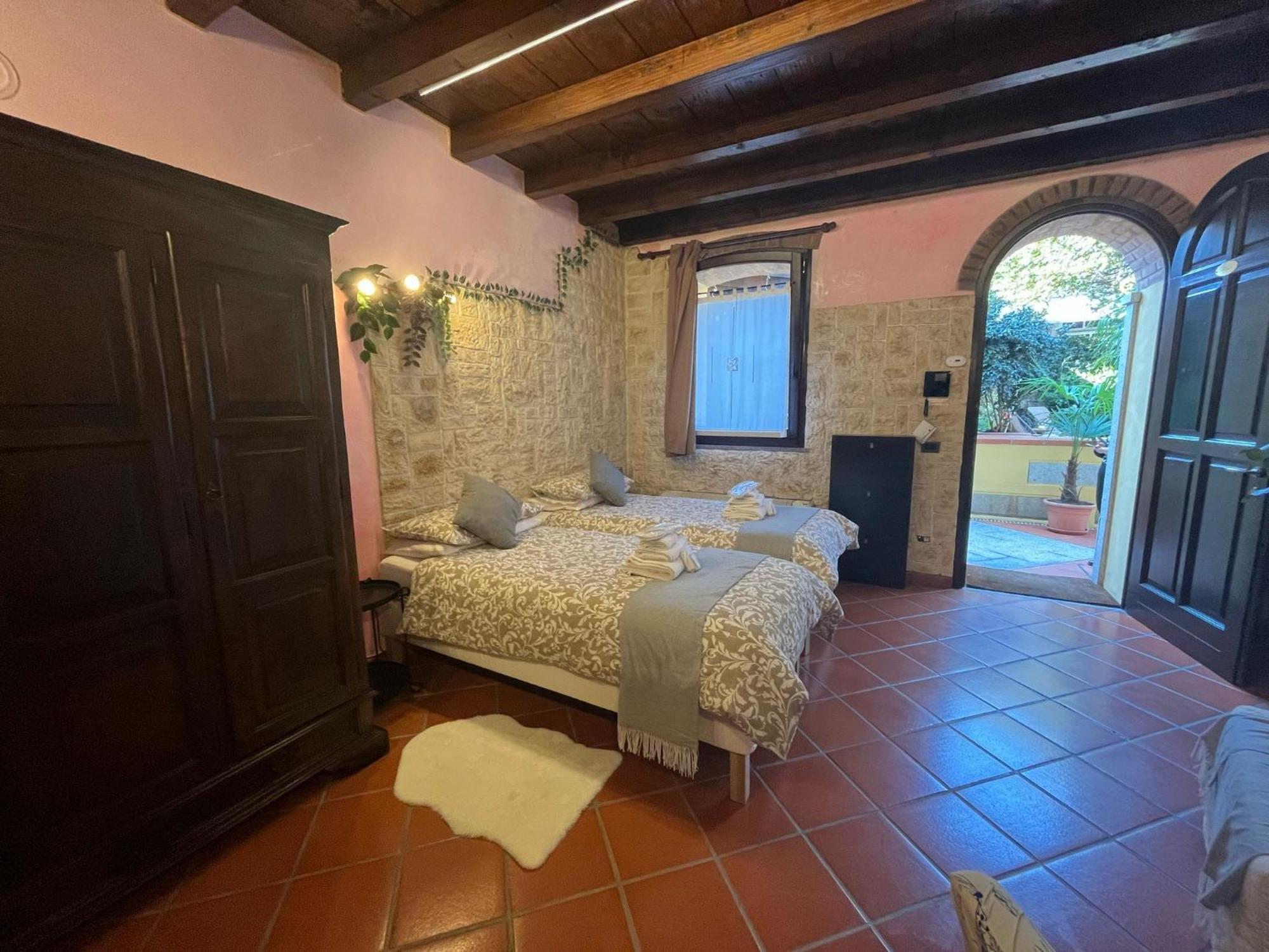 Monolocale Elvira Abbadesse Guest House Mailand Exterior foto